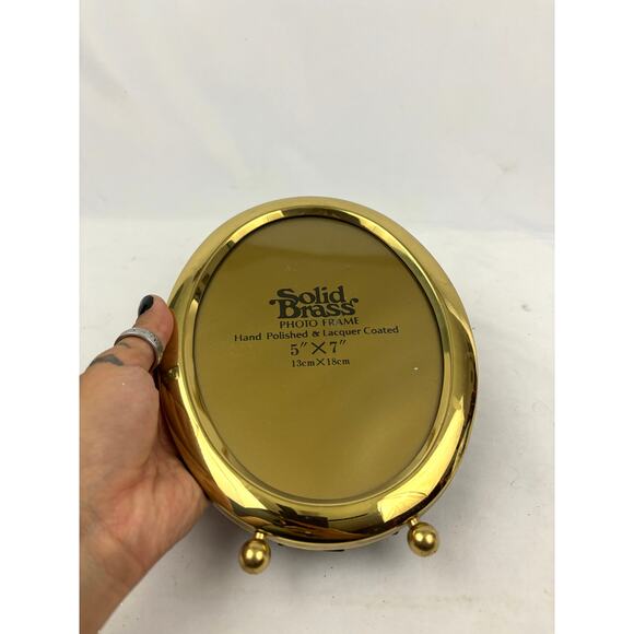 Vintage Solid Brass Oval Footed Picture Frame 5x7 Hand Polished Lacquer Coated - Picture 7 of 8